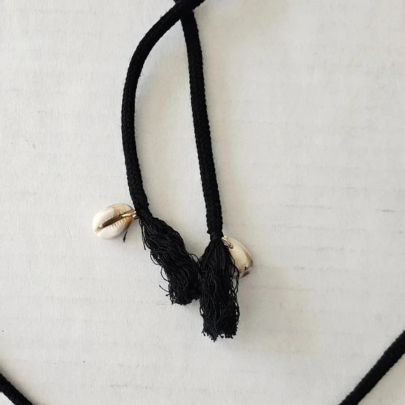 Rose and Olive Crop Top - Picture 3 of 4